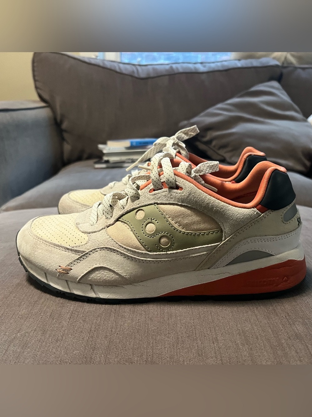 SAUCONY SHADOW 6000 - CREAM ORANGE - Size 11